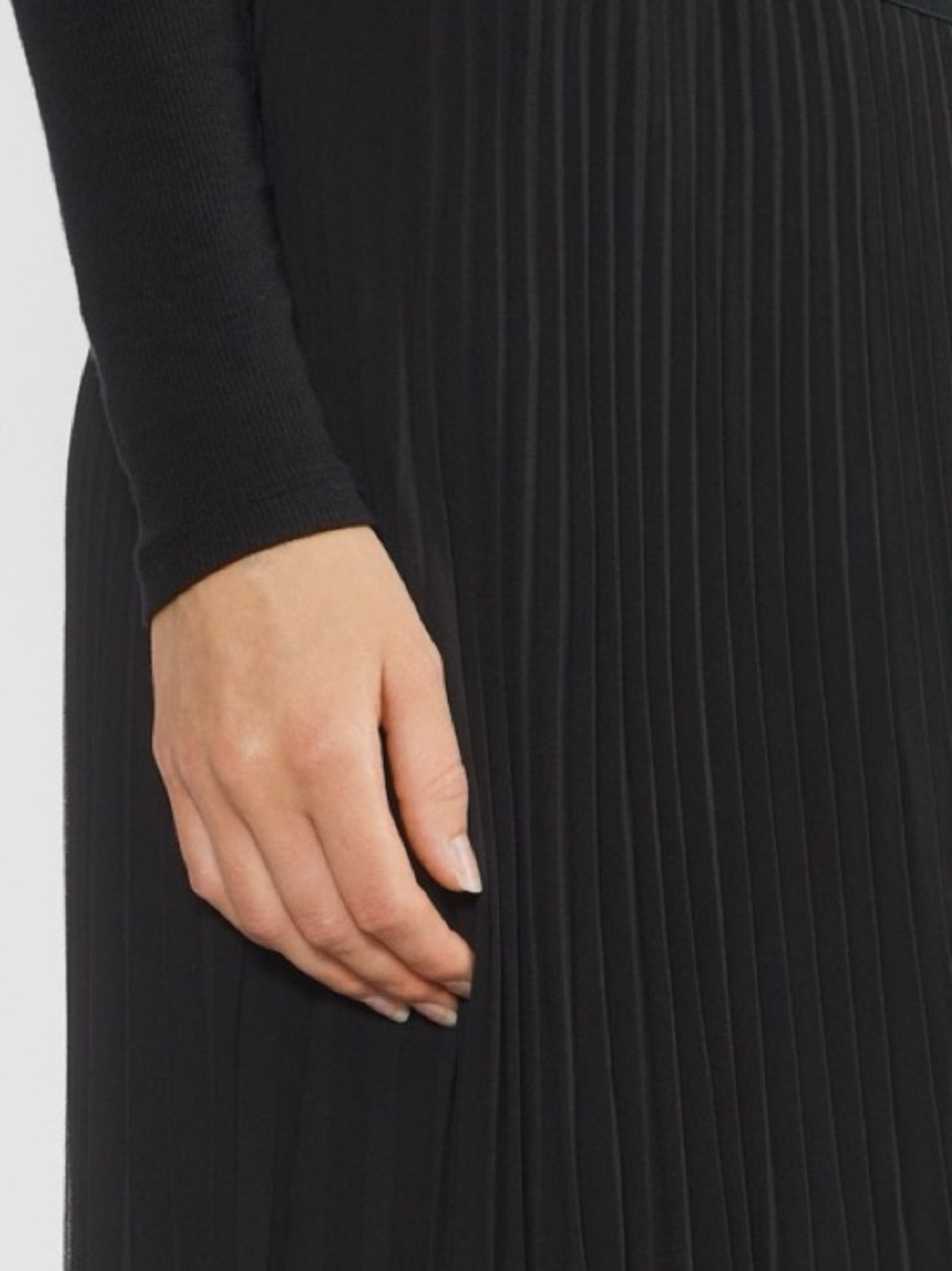 Aritzia Wilfred Black Maxi Skirt